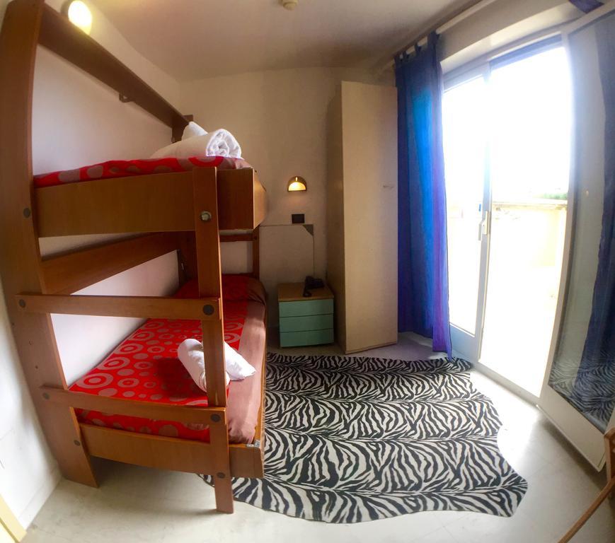 Hotel Mehari ริชโชเน ภายนอก รูปภาพ