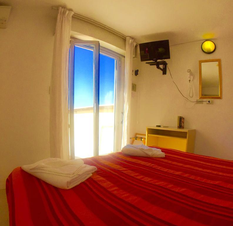 Hotel Mehari ริชโชเน ภายนอก รูปภาพ
