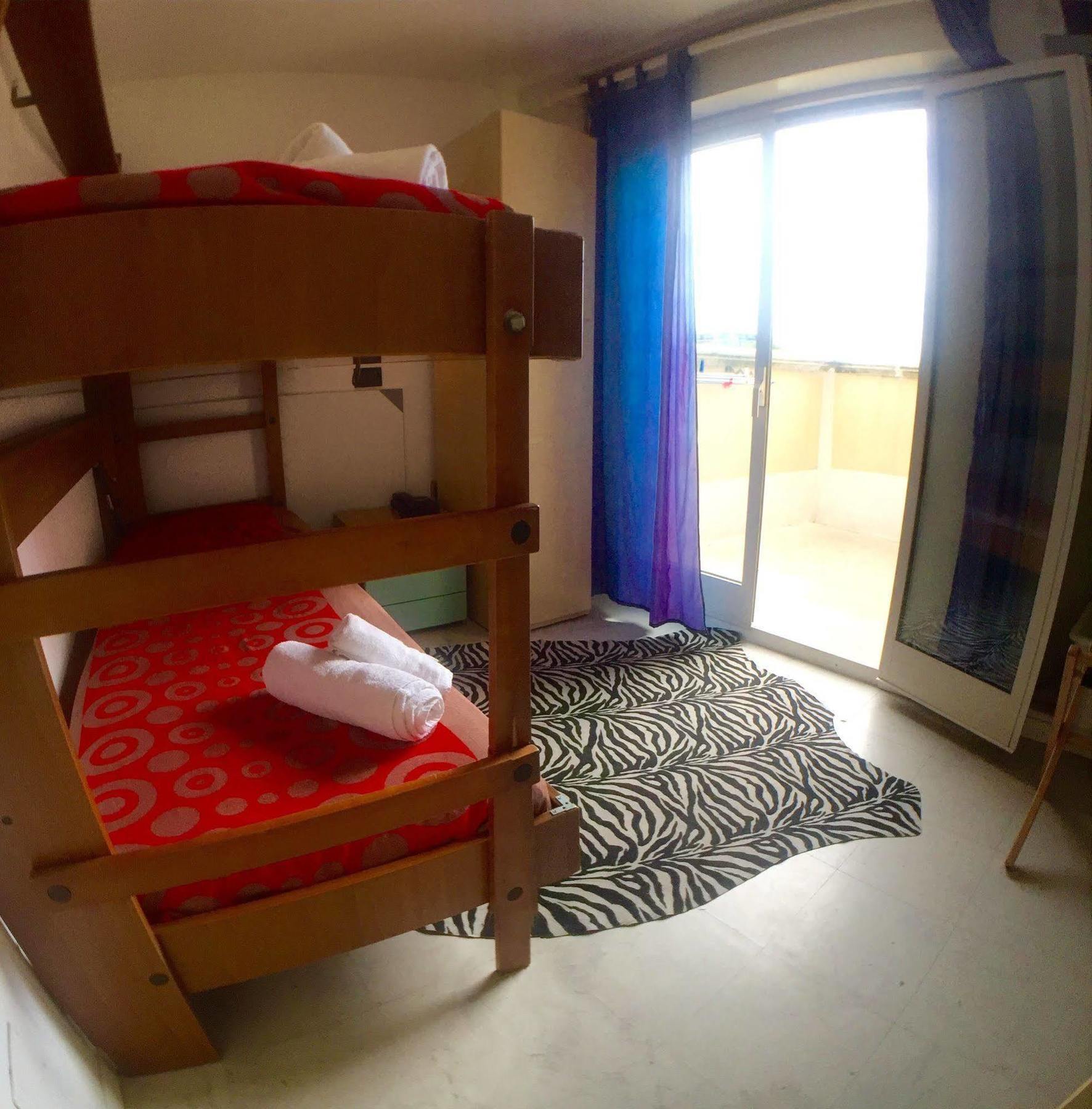 Hotel Mehari ริชโชเน ภายนอก รูปภาพ